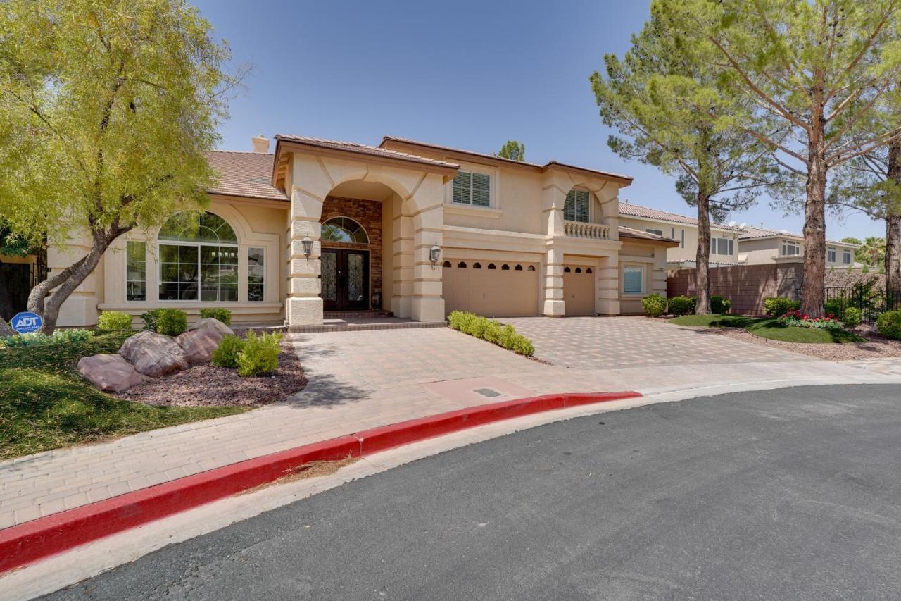 Elegant Las Vegas Home With Pool And Putting Green! Esterno foto