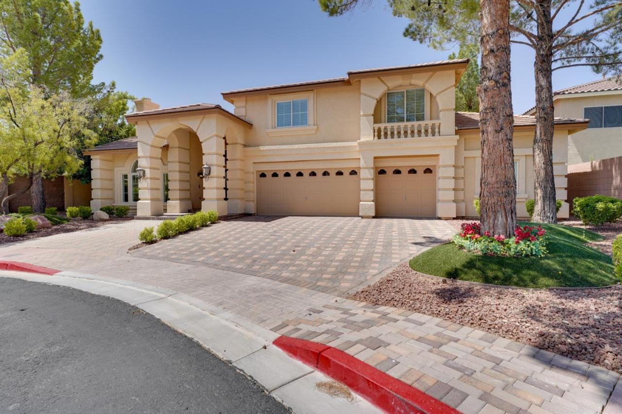 Elegant Las Vegas Home With Pool And Putting Green! Esterno foto